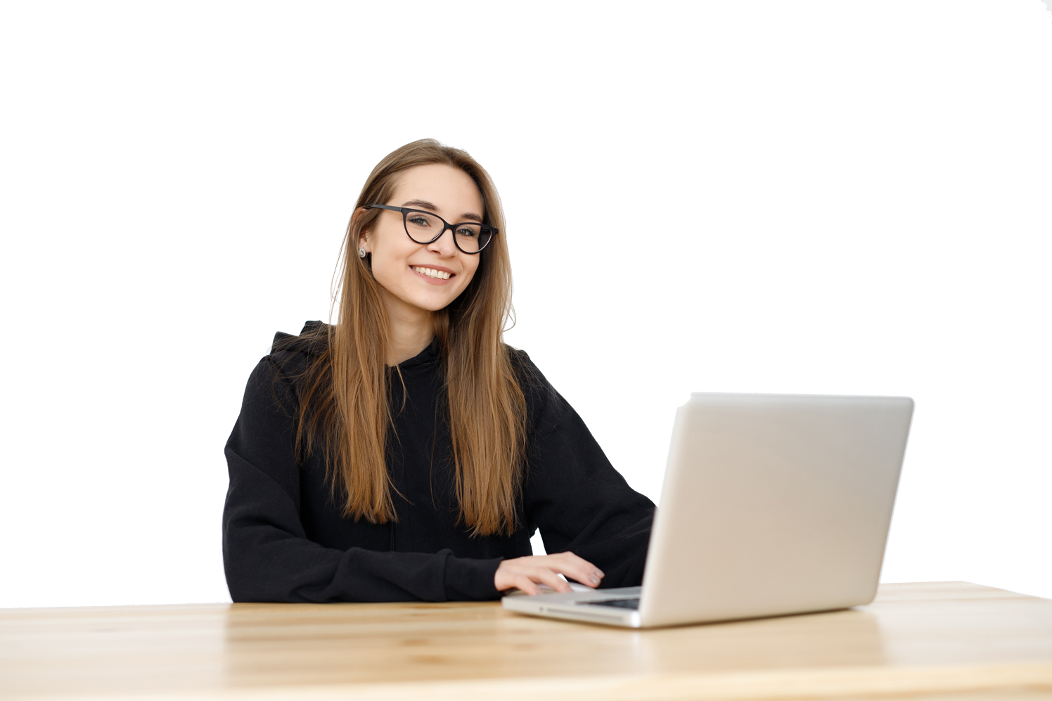 Woman at the table with a laptop